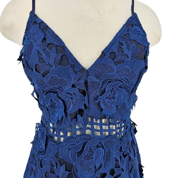 Lovers & Friends Bellini Fit Flare Dress Navy Blue Floral Lace Sleeveless A Line - Picture 3 of 11